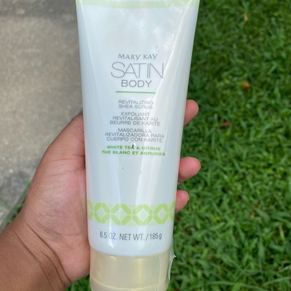 Shea body scrub